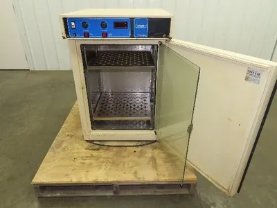 VWR 1540 Scientific Oven 600W 120V Incubator Unit Shel-Lab