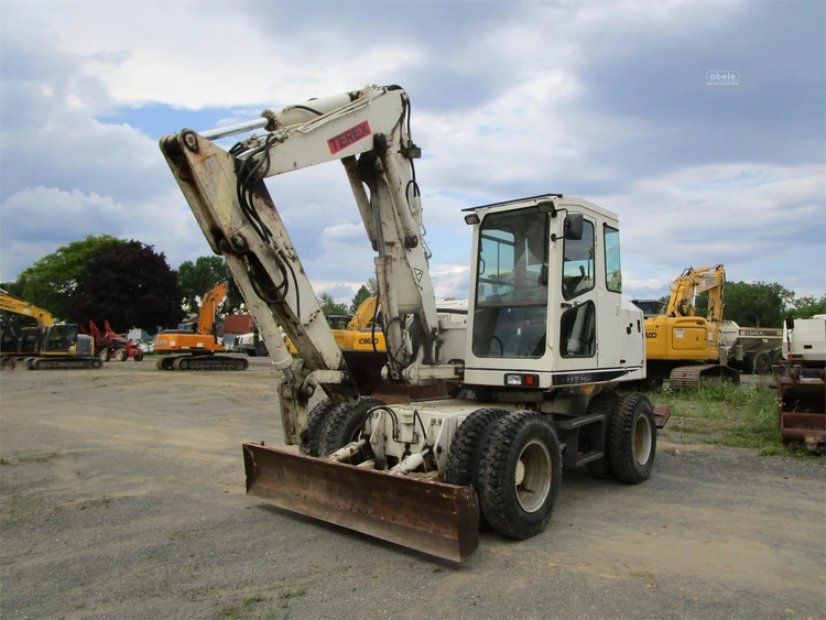 Used 2002 SCHAEFF HML41 Wheel Excavators | Abele Tractor #1342867