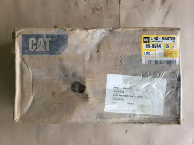 NEW CATERPILLAR 8S-0944