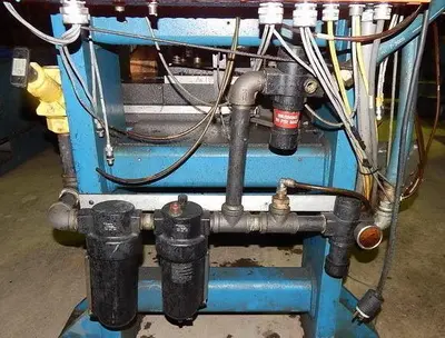 90 Ton FARGER & JOOSTEN MULTIPOWER Air/Oil Press