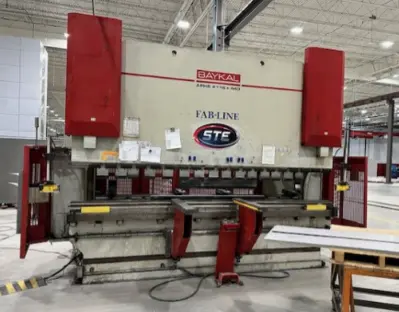 2011 BAYKAL APHS 4116 x 440 Press Brake | Universal Press & Machinery (UPM) (2)