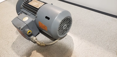 SEW Electric Motor SF67 DT80K4/BMG/TF/IS