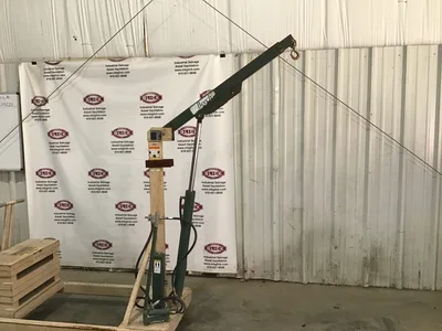 Beech B-10000W Reverse Boom Hoist Crane 1615-lb Lift Counterweighted