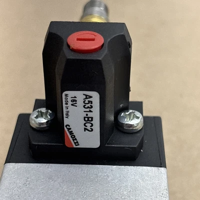 NEW Camozzi 951-000-p15-23