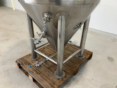 Used BEST BUY BREWING EQUIPMENT CONICAL FERMENTER/UNITANK 15BBL Brewing Equipment Michigan US | Miedema Asset Management Group #1580125