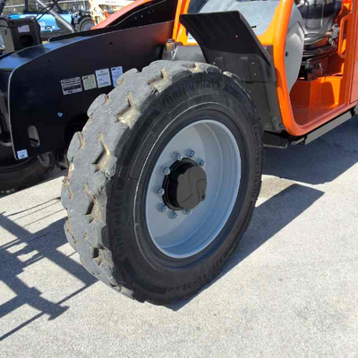 USED 2019 JLG 742