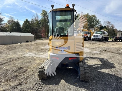 USED 2022 XCMG XE35U