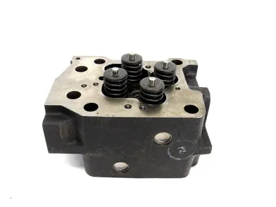 NEW DEUTZ CORP 1227-6143 CYLINDER HEAD 12276143 05194