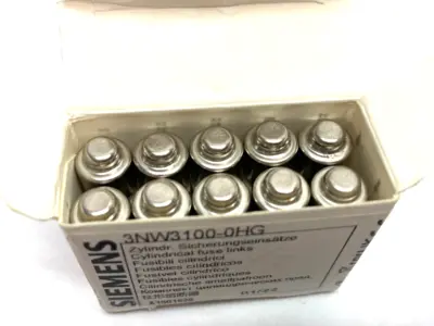 USED SIEMENS SENTRON CYLINDRICAL FUSE SLOW-BLOW 10A
