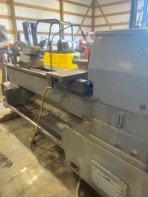 1978 WHACHEON 20-1/2G X 60 Engine Lathes | PM Machines (3)