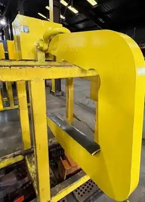 32,330# x 48" WMT C-Hook