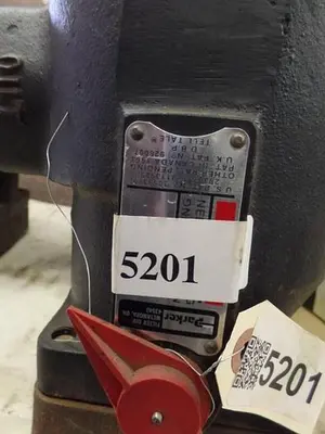 USED PARKER F320 IL 149W 12766