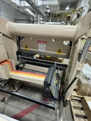 USED ACCURPRESS 7305