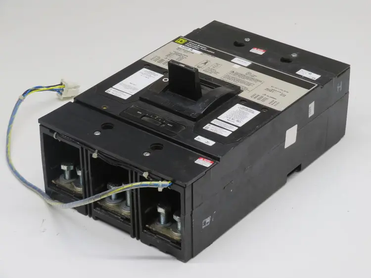 Used SQUARE D MHL3612001386 MA11212 Circuit Breakers Texas US | Aucto #1308502