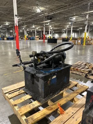 XALOY OR BERINGER 8″ SCREEN CHANGER W/POWER UNIT