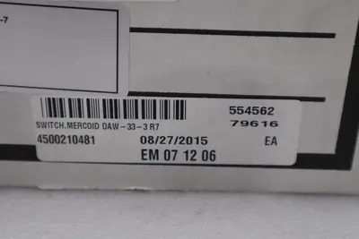 DWYER MERCOID DAW-33-3-7 / DAW3337 NEW IN BOX SWITCH STOCK G169A