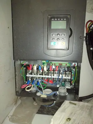 48” WIDE x 30 HP MECHANICAL IN-LINE COIL PRESS & SHEAR WITH PLC VARIABLE SPEED DRIVE: STOCK #22968