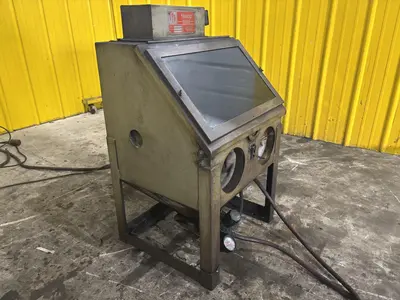 20”W x 18”D x 18”H TRINCO MODEL #20/CDB BENCH BLAST CABINET : YOBRO #23853