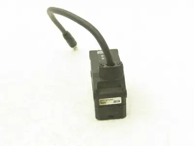 Keyence IL-030 CMOS Multi-Function Analog Laser Sensor 20 to 45 mm Range