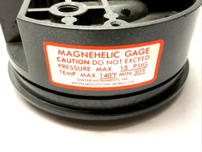 2004C | Dwyer Instruments  Magnehelic Pressure Gauge 15psig 0-4" w.c. - New Other