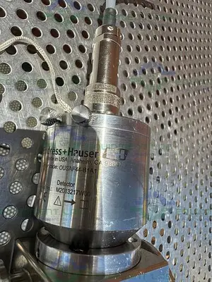 USED ENDRESS+HAUSER OUSAF44-B1A0 UV ABSORPTION SENSOR W/OUA260-AA1E07B1A3A PHOTOMETER