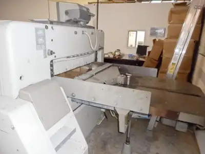 Polar 92 EMC-MON Programmable Cutter