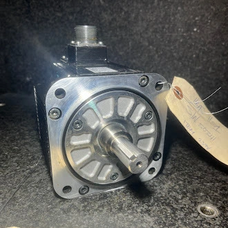 USED YASKAWA SGMG-09A2AB