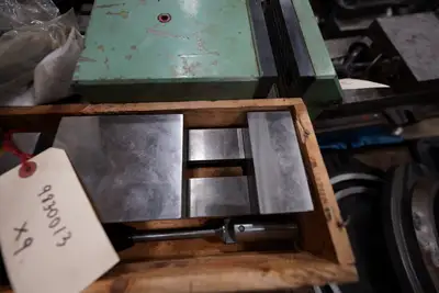 Milling Vises - 4"