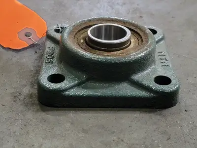 NEW NTN AELF205-100D1