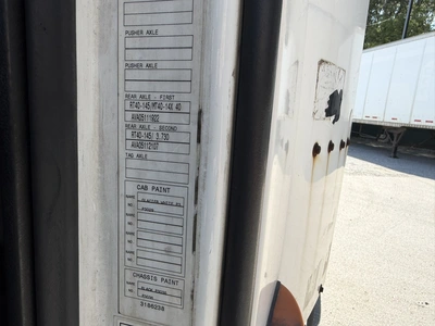 Used 2006 VOLVO VNM Conventional trucks Indiana US | Miedema Asset Management Group #1414501
