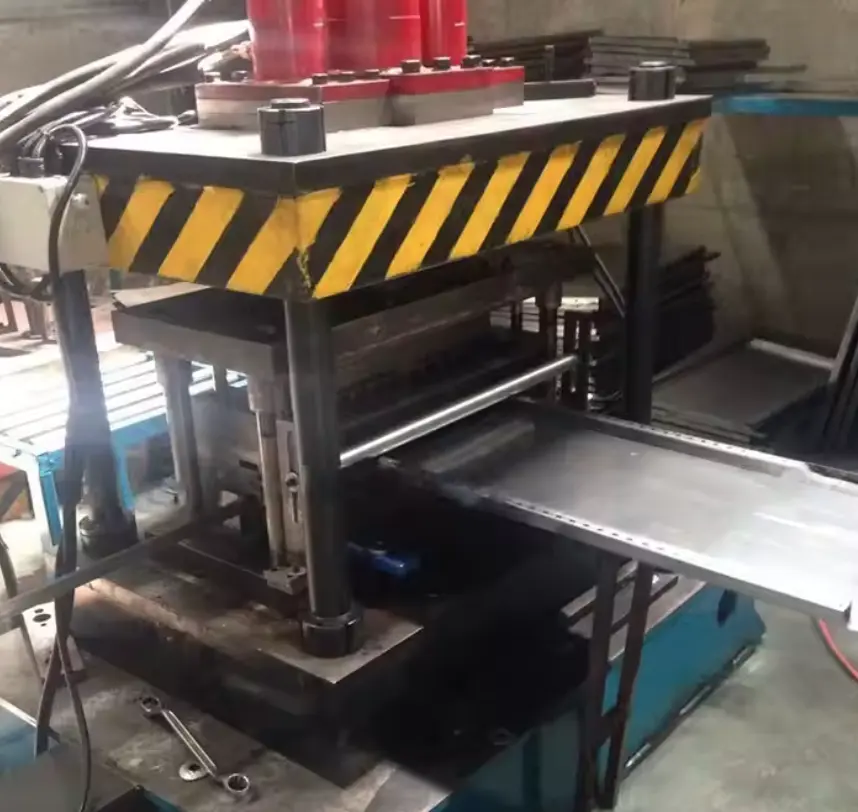 Metal Shelve Roll Forming Machine – United Arab Emirates