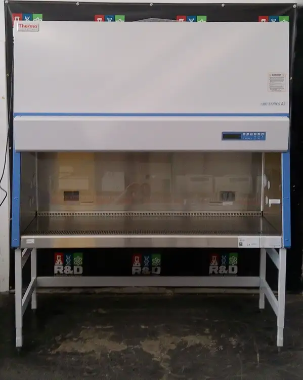 Used _UNKNOWN_ _UNKNOWN_ Biosafety Cabinets California US | R&D Laboratory Equipment #1304784