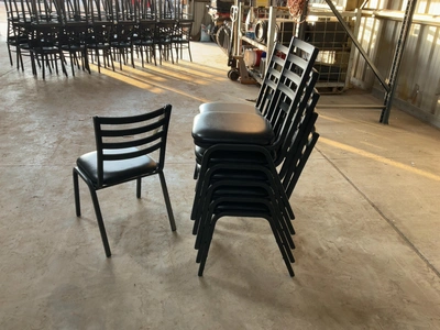 Used LOT OF (10) METAL CHAIRS WITH PADDED SEATS Party/Banquet Supplies Michigan US | Miedema Asset Management Group #1761576