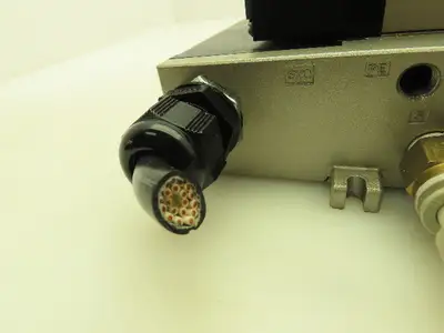 SMC VV5FS2 Plug-In 9-Station Manifold Control Unit VFS2000 Solenoid Valve Bank