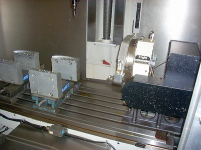 USED 2000 MILLTRONICS VM30