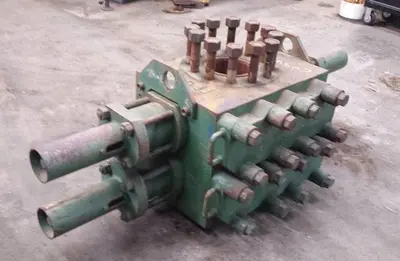 USED SHAFFER SENTINEL II 7 1/16" 5M DOUBLE RAM BOP