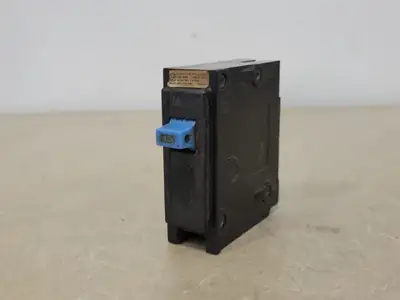 15 Amp, 1 Pole, 120/240 volts Circuit Breaker