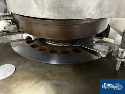 USED Fette Fette P1010 Rotary Tablet Press
