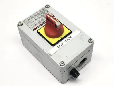 Used Telemacanique VC2GU Relays & Switches Michigan US | Maverick Industrial Sales #1391556