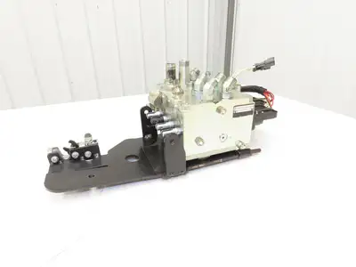Hyster E80XN Forklift Hydraulic 4-Lever Spool Valve Forklift Mast Control