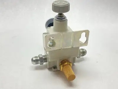 Used SMC Precision Modular Pneumatic Regulator 3/8" NPT Air Pressure Regulators Michigan US | Maverick Industrial Sales #1389252