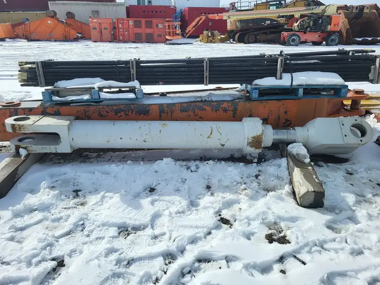 Used CAT 1036035 Excavators British Columbia CA | Lenmark #914075