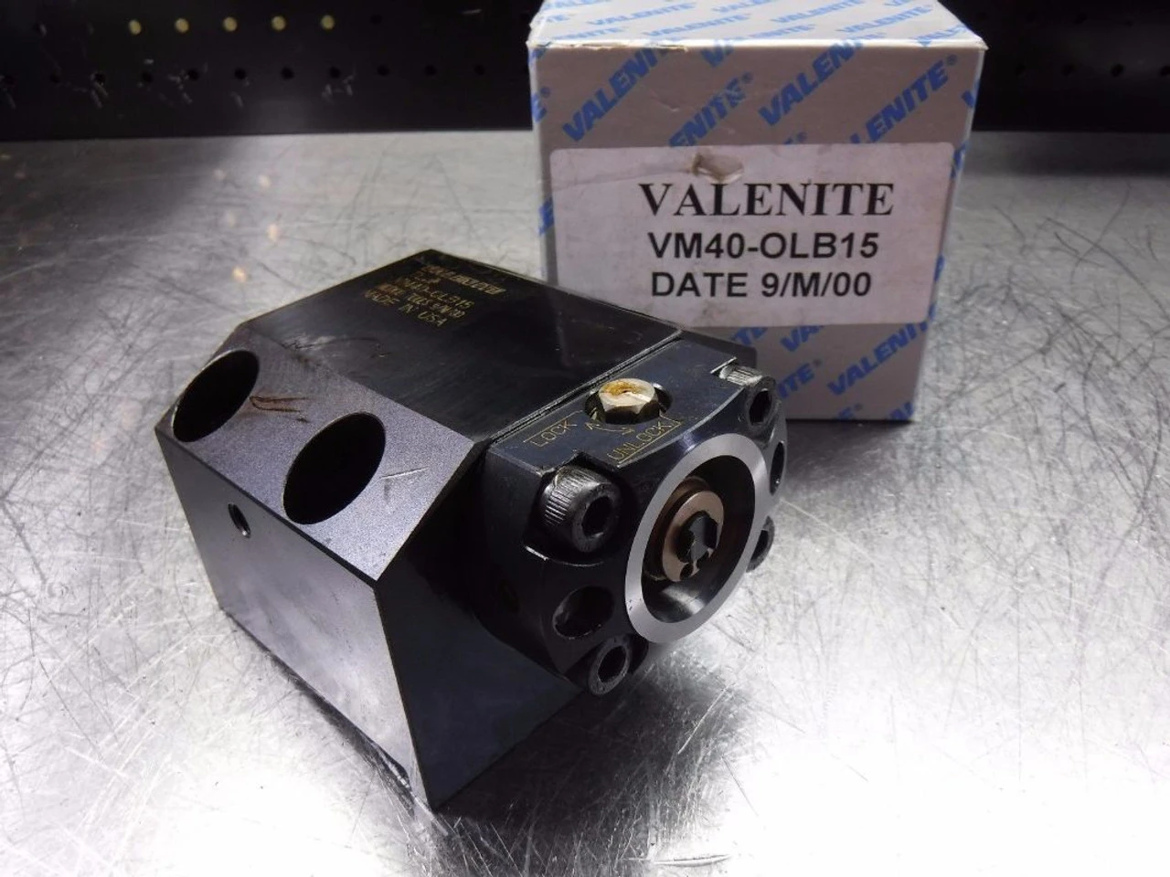Valenite VM/KM 40 Lathe Tool Post 80mm x 45mm Bolt pattern VM40-OLB15 (LOC239)