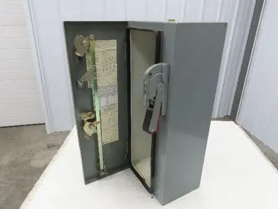 Allen Bradley 512 Combination Motor Starter 30A Disconnect 600V 3Ph Empty