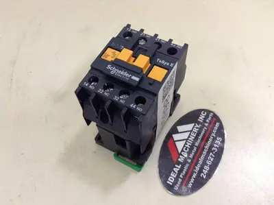 USED SCHNEIDER ELECTRIC CAE22
