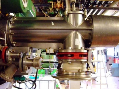Ellerwerk 937H peeler centrifuge, Hastelloy C22.