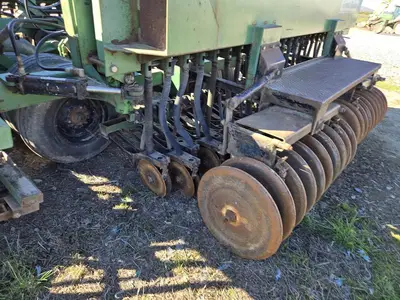 USED 1988 GREAT PLAINS 2SF30