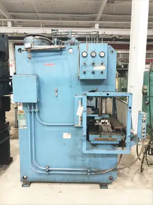 USED 1995 GREENERD PRESSES GREENERD HCA-40 30R8 PRESS
