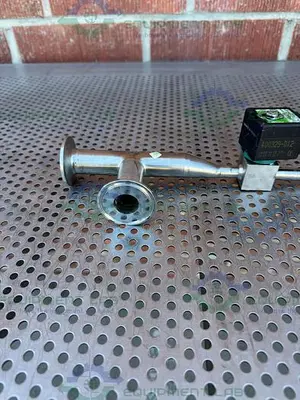 USED ASCO SC XB262C036E SOLENOID VALVE W/ 3 WAY PIPE  1" SANITARY FITTING