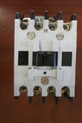 USED Allen-Bradley 100-A12ND3